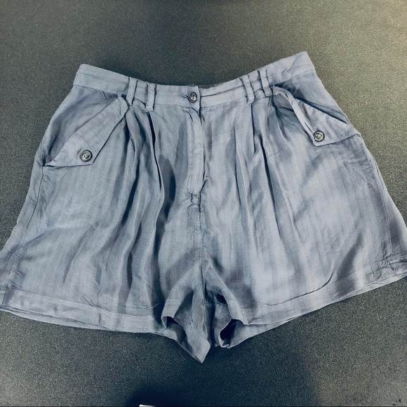 Urban Outfitters Pants - Urban Outfitters High Waisted pleat detail shorts